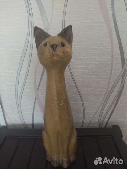 Статуэтка Кошка