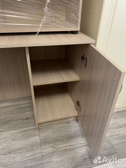 Письменный стол