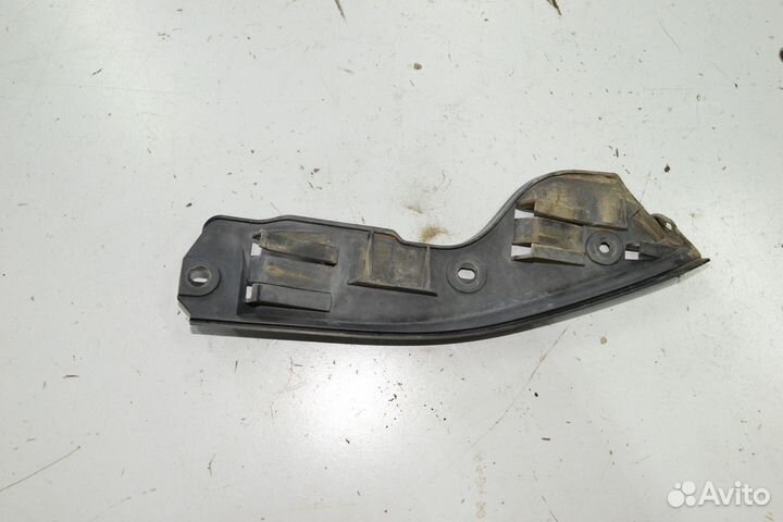 Кронштейн заднего бампера левый VW Touareg 1