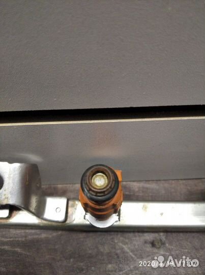 Форсунка Ford Focus Mazda 1.8