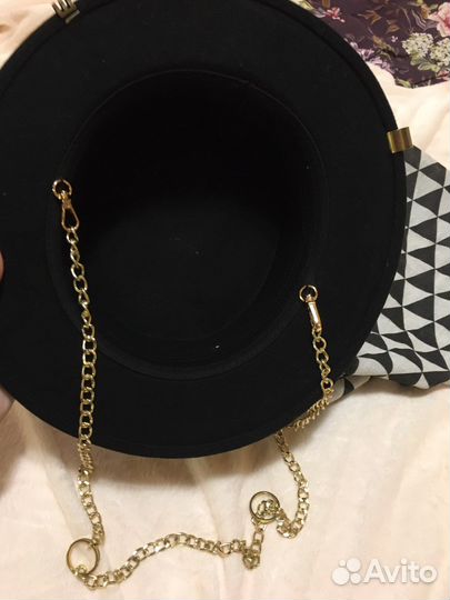 Стильная шляпа из шерсти