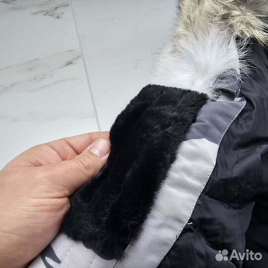 Пальто пуховое Canada Goose Expedition