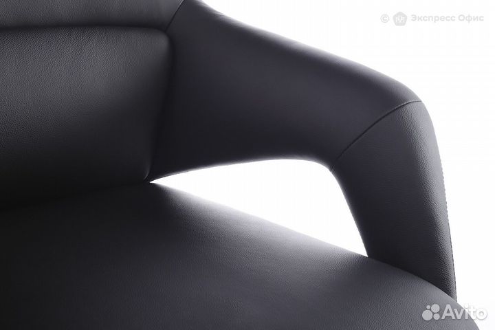 Кресло для руководителя RV Design Aura-M