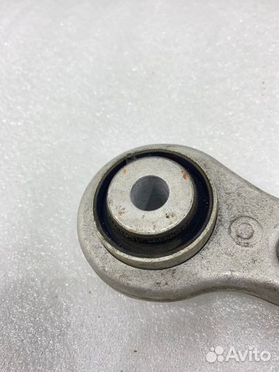 Рычаг подвески верхний задний левый Mercedes-Benz