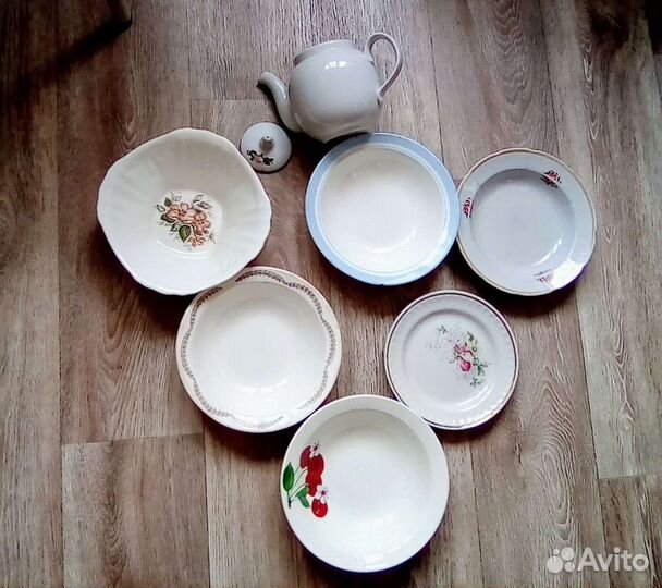 Набор тарелки, салатник,чайник