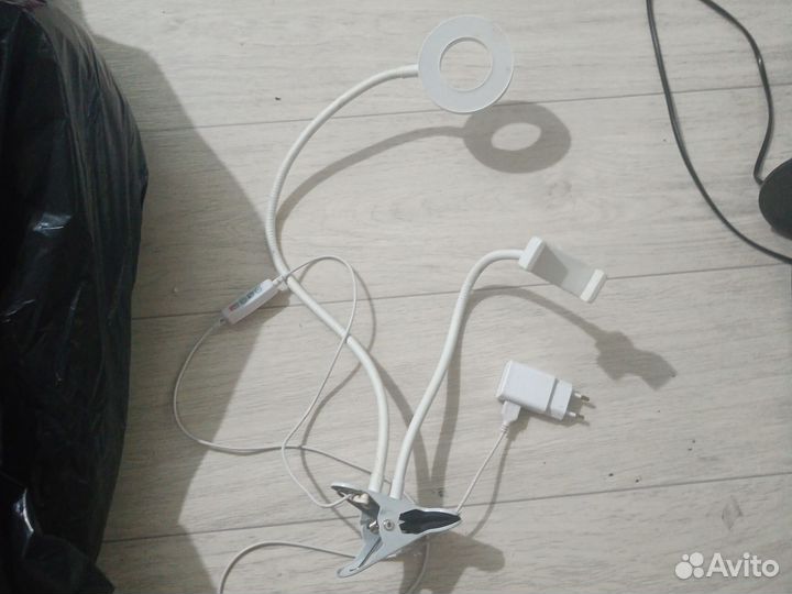 Кольцевая лампа с держателем для телефона