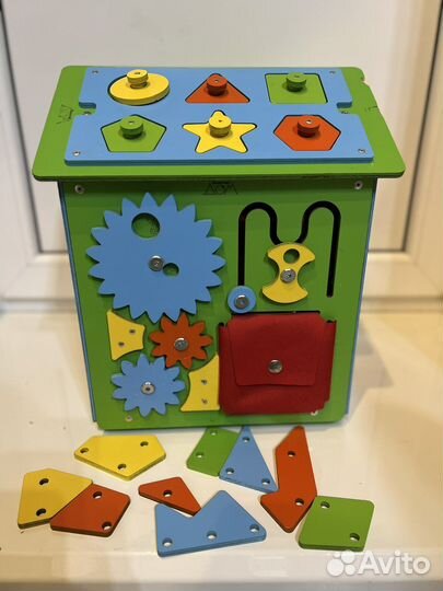 Бизиборд домик бу