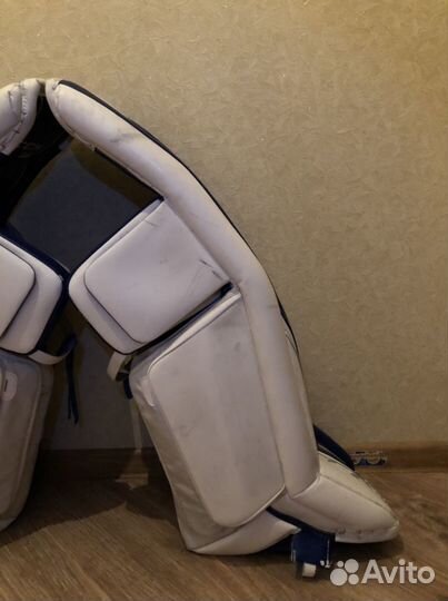 Вратарские щитки ccm premier R1.9