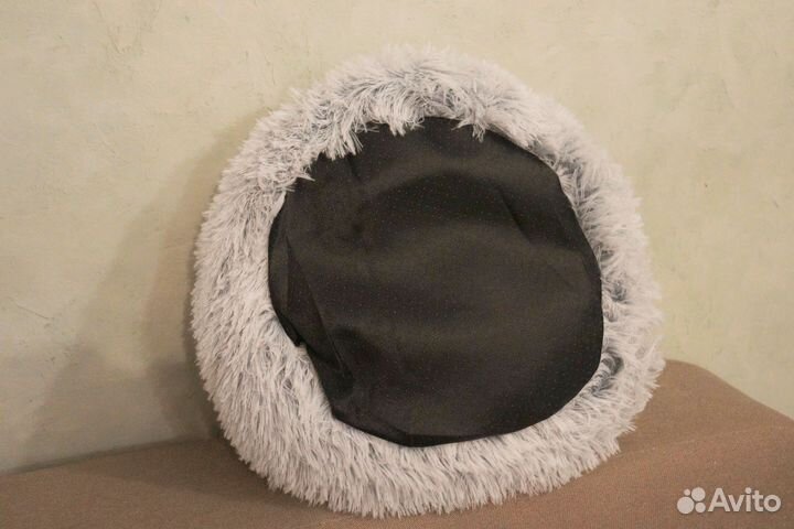 Лежанка для кошки