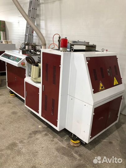 Станок для производства бумажных стаканов