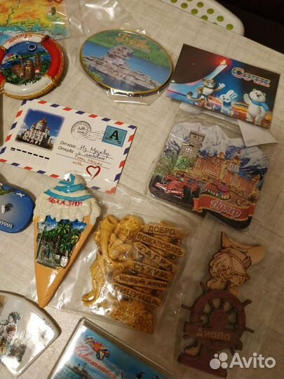 Магниты на холодильник из разных стран