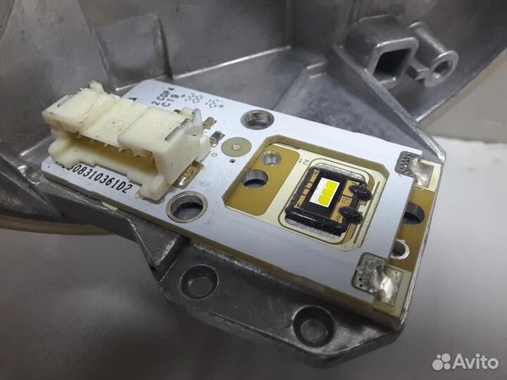 Блок диодов фары модуль BMW X5 X6 F15 F16 13057152