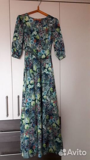 Платье вечернее