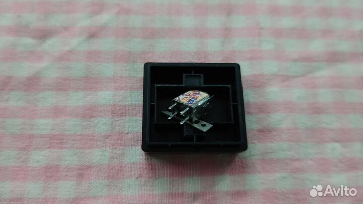 Maгнитнaя сендастовая головка Монолит 3Д24.810