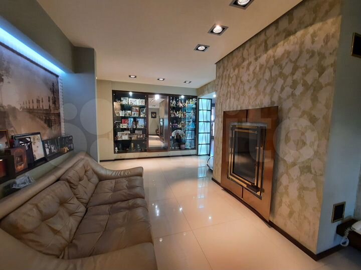 4-к. квартира, 226,4 м², 5/9 эт.