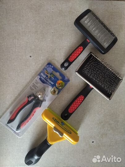 Корма, Аксессуары по уходу за собаками