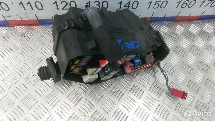 Блок предохранителей Audi Q7