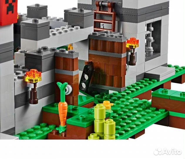 Конструктор Крепость Майнкрафт 990 детали 10472