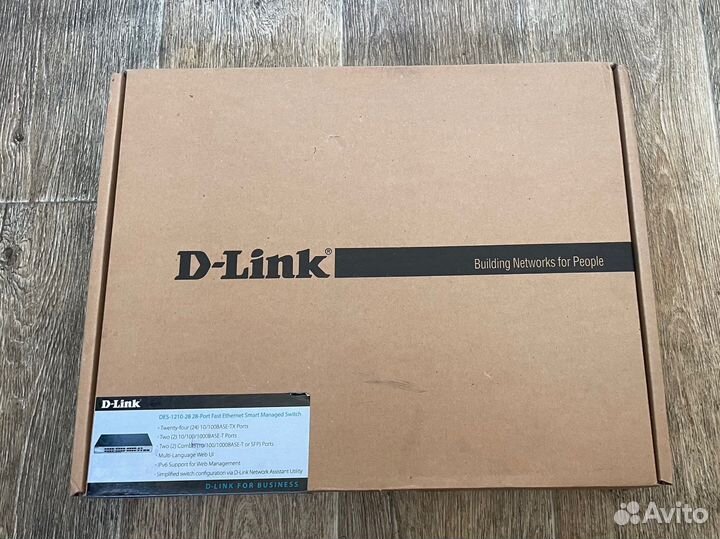 Коммутатор (свитч) D-Link DES-1210-28