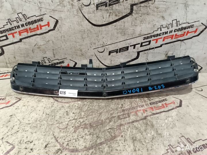 Решетка радиатора mercedes-benz C-class S203 W203 2 модель A20388002239744 DY091