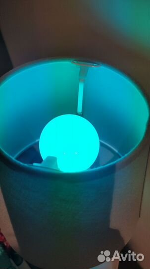 Лампа светодиодная цветная RGB с пультом