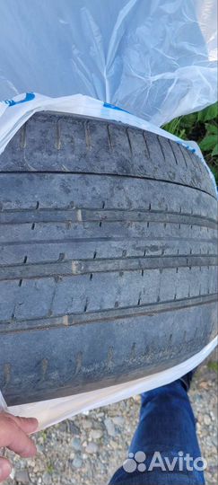 Pirelli P Zero II 295/40 R21