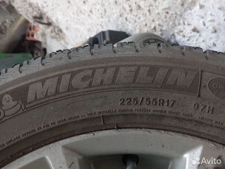 Michelin X-Ice XI3 225/55 R17 97H
