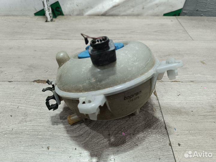 Расширительный бачок для 1.8 Skoda Octavia A7