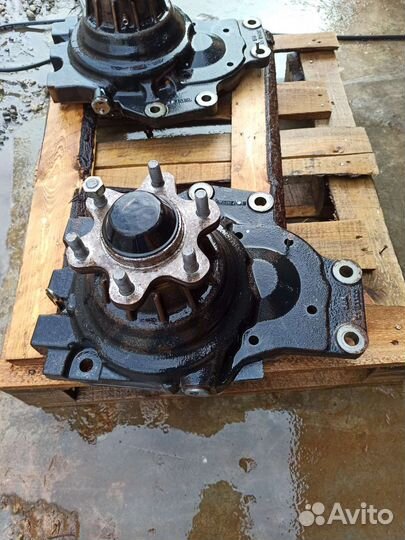 Редуктор погрузчика komatsu