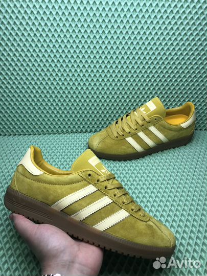 Adidas bermuda yellow замшевые мужские 41-46