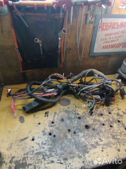 Жгут моторный Рено Логан 1 240113639R