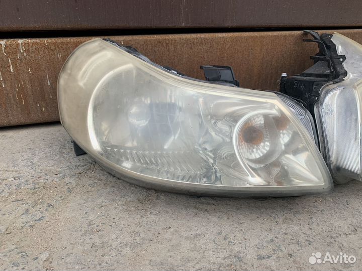 Suzuki SX4 - Фара передняя правая