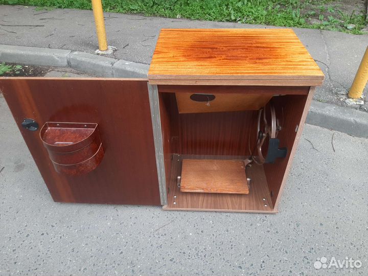 Швейная машина Подольск 142 как новый