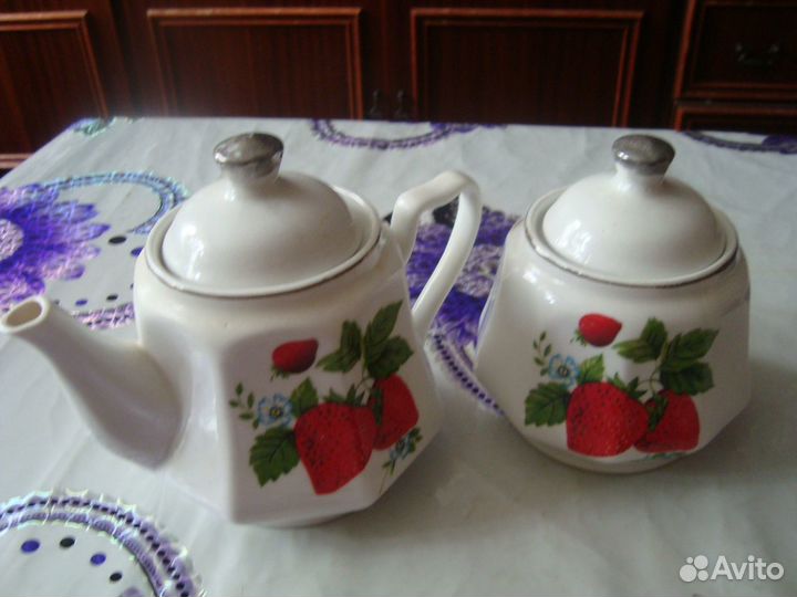 Чайник заварной и сахарница