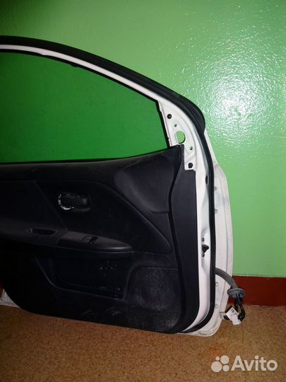 Nissan Note дверь передняя левая