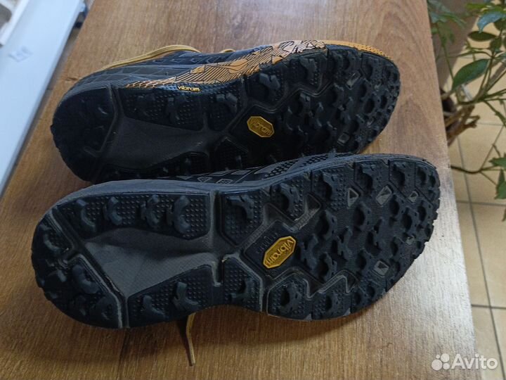Кроссовки мужские Hoka Vibram