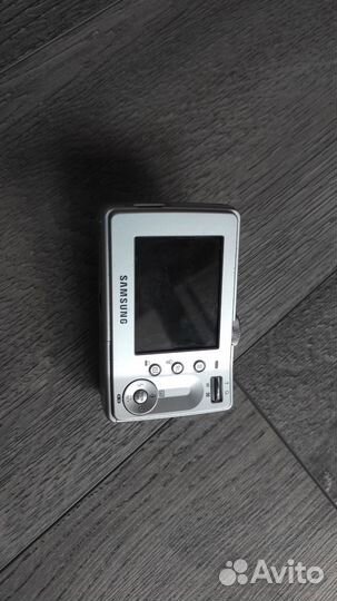 Цифровой фотоаппарат Samsung d60