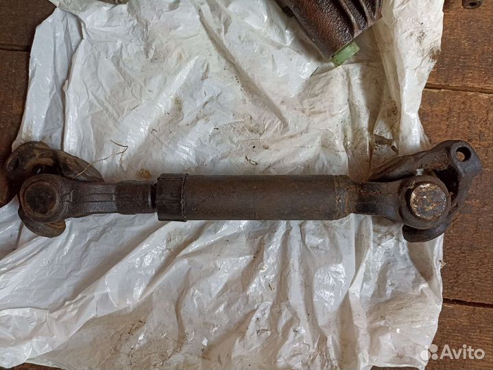 Насос гура ЗИЛ 130,кардан рулевой
