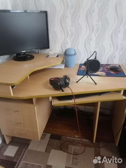 Компьютерный стол бу