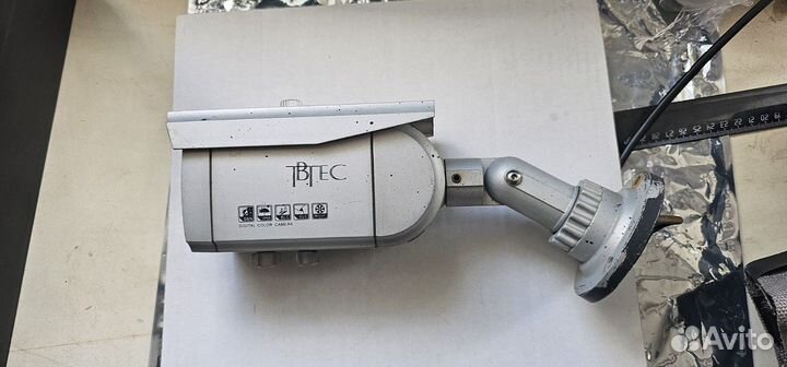 Камеры наблюдения и муляжи