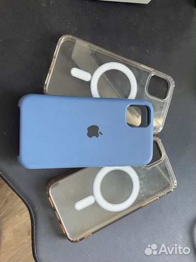 Чехол на iPhone 11