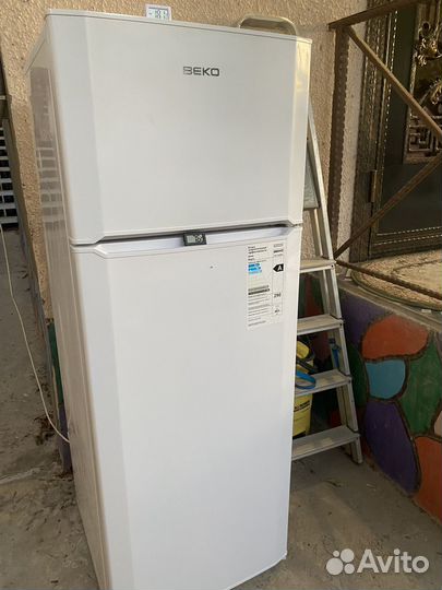 Холодильник веко 1.45м