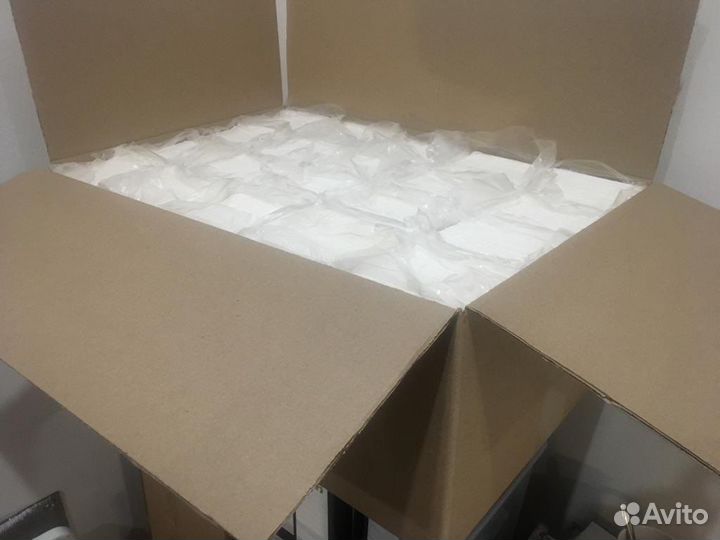 Бумажные полотенца листовые для диспенсеров