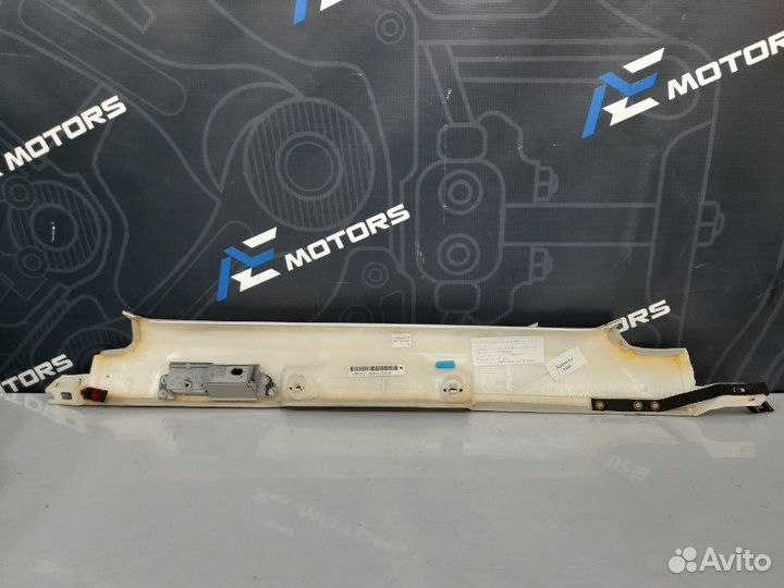 Обшивка салона правая Audi Allroad C5 BES 2005