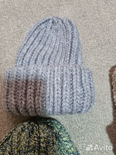 Шапки женские, подростковые