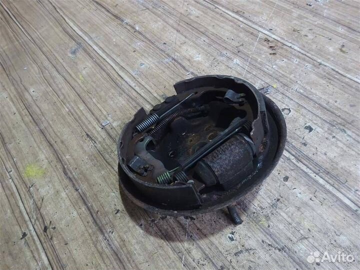 Щит опорный задний левый Ford Focus I 1998-2005