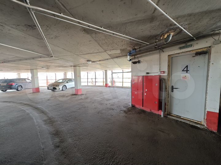 Машиноместо, 15 м²