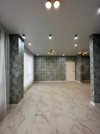 2-к. квартира, 63 м², 10/11 эт.