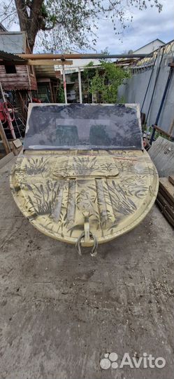 Продаю лодку Крым