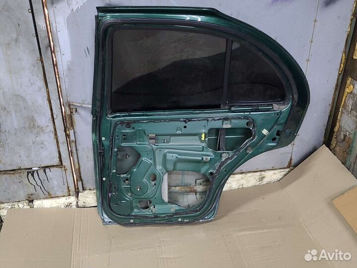 Дверь задняя правая Nissan Almera N15 1995-2001